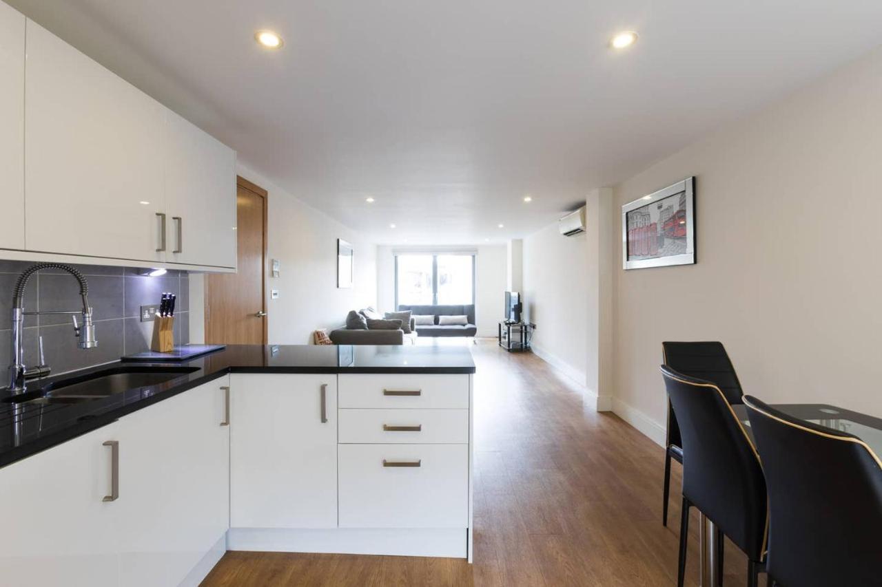 Bright And Modern 3 Bed Apartment Hyde Park Central ロンドン エクステリア 写真