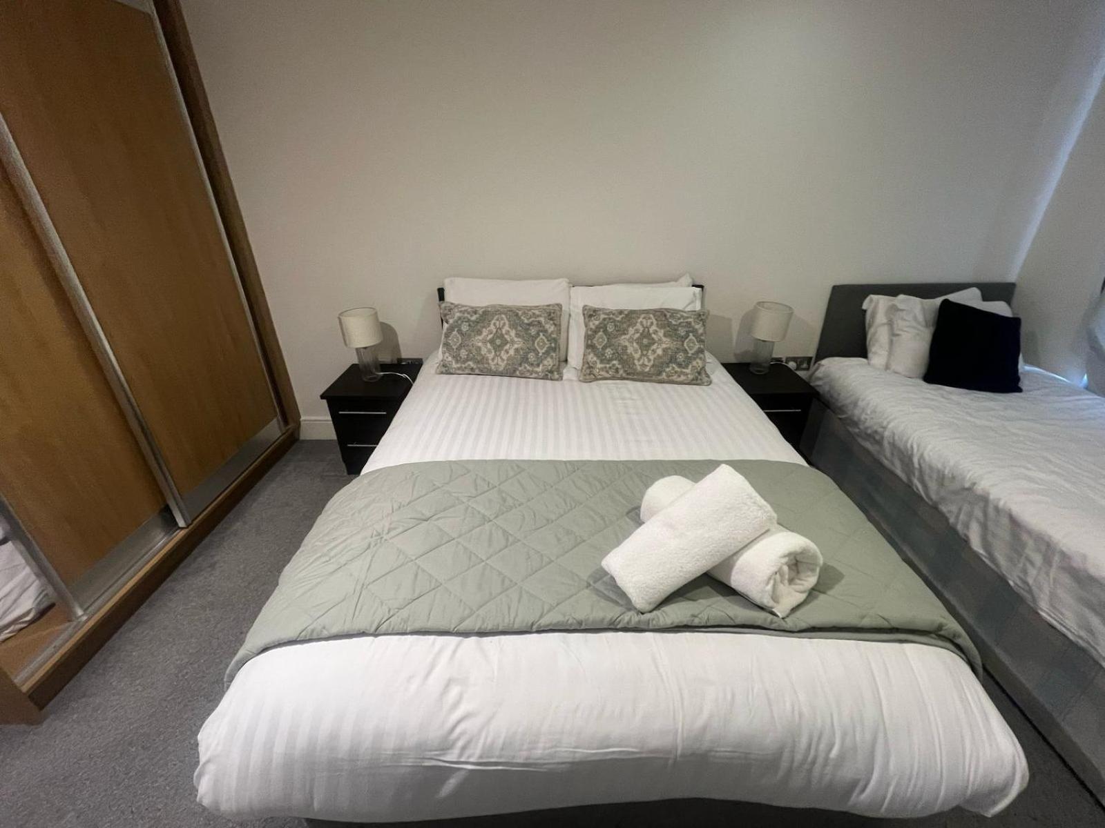 Bright And Modern 3 Bed Apartment Hyde Park Central ロンドン エクステリア 写真